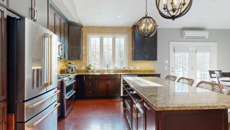 17 Bowdoin Drive Lewiston ME 04240