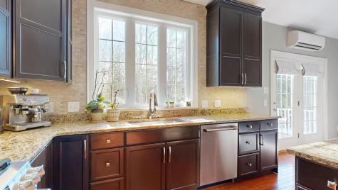 17 Bowdoin Drive Lewiston ME 04240