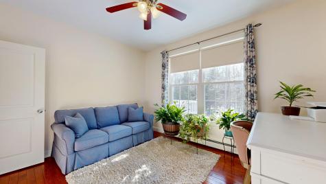 17 Bowdoin Drive Lewiston ME 04240