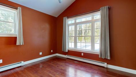 17 Bowdoin Drive Lewiston ME 04240