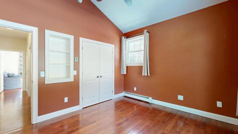 17 Bowdoin Drive Lewiston ME 04240