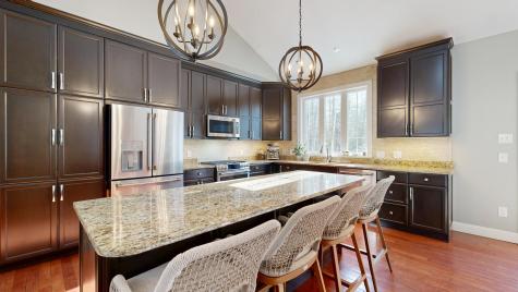 17 Bowdoin Drive Lewiston ME 04240