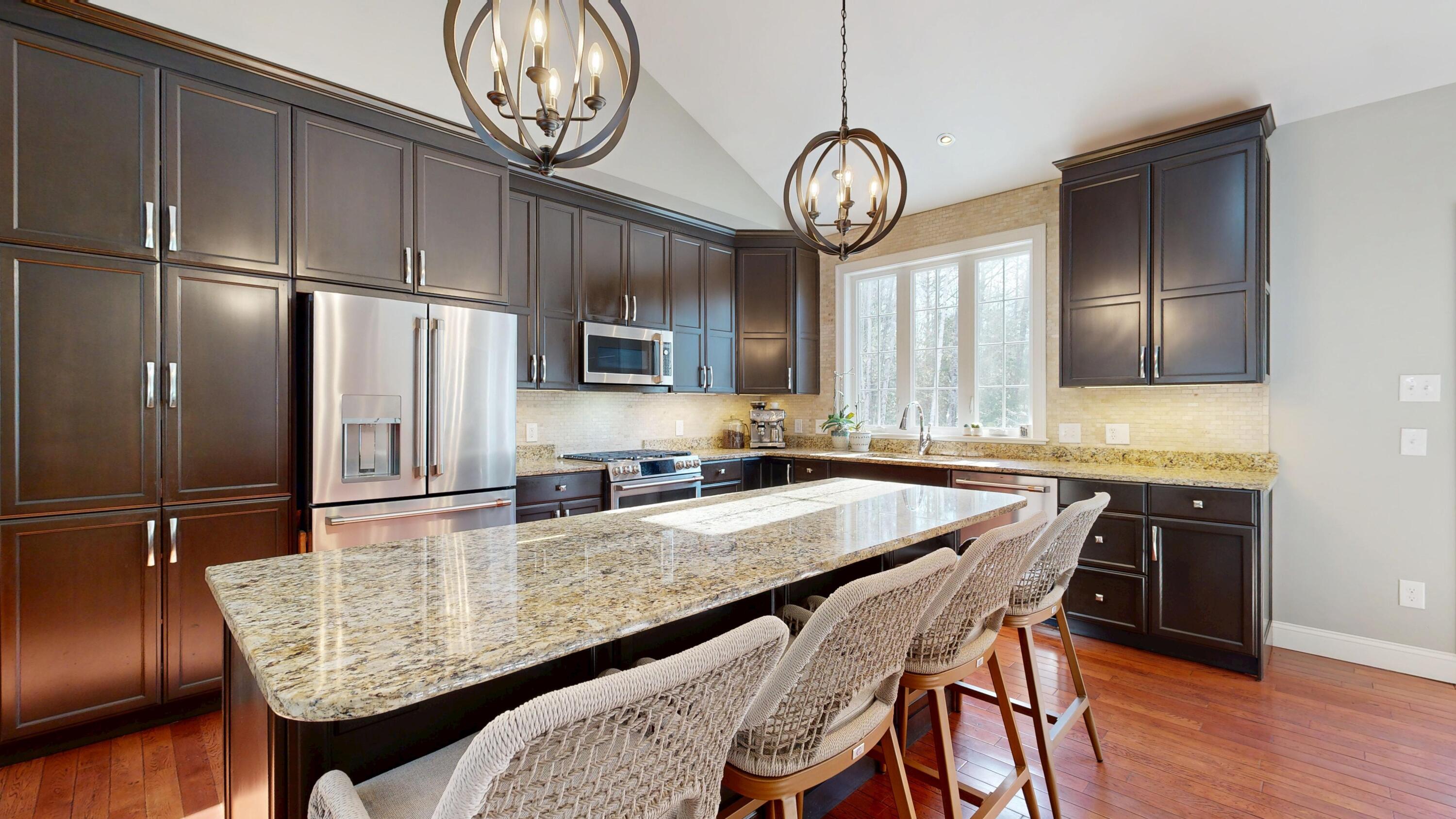 17 Bowdoin Drive Lewiston ME 04240