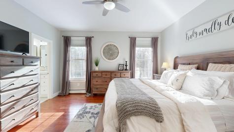 17 Bowdoin Drive Lewiston ME 04240