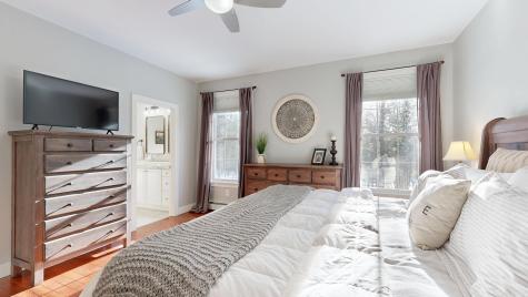 17 Bowdoin Drive Lewiston ME 04240