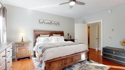 17 Bowdoin Drive Lewiston ME 04240