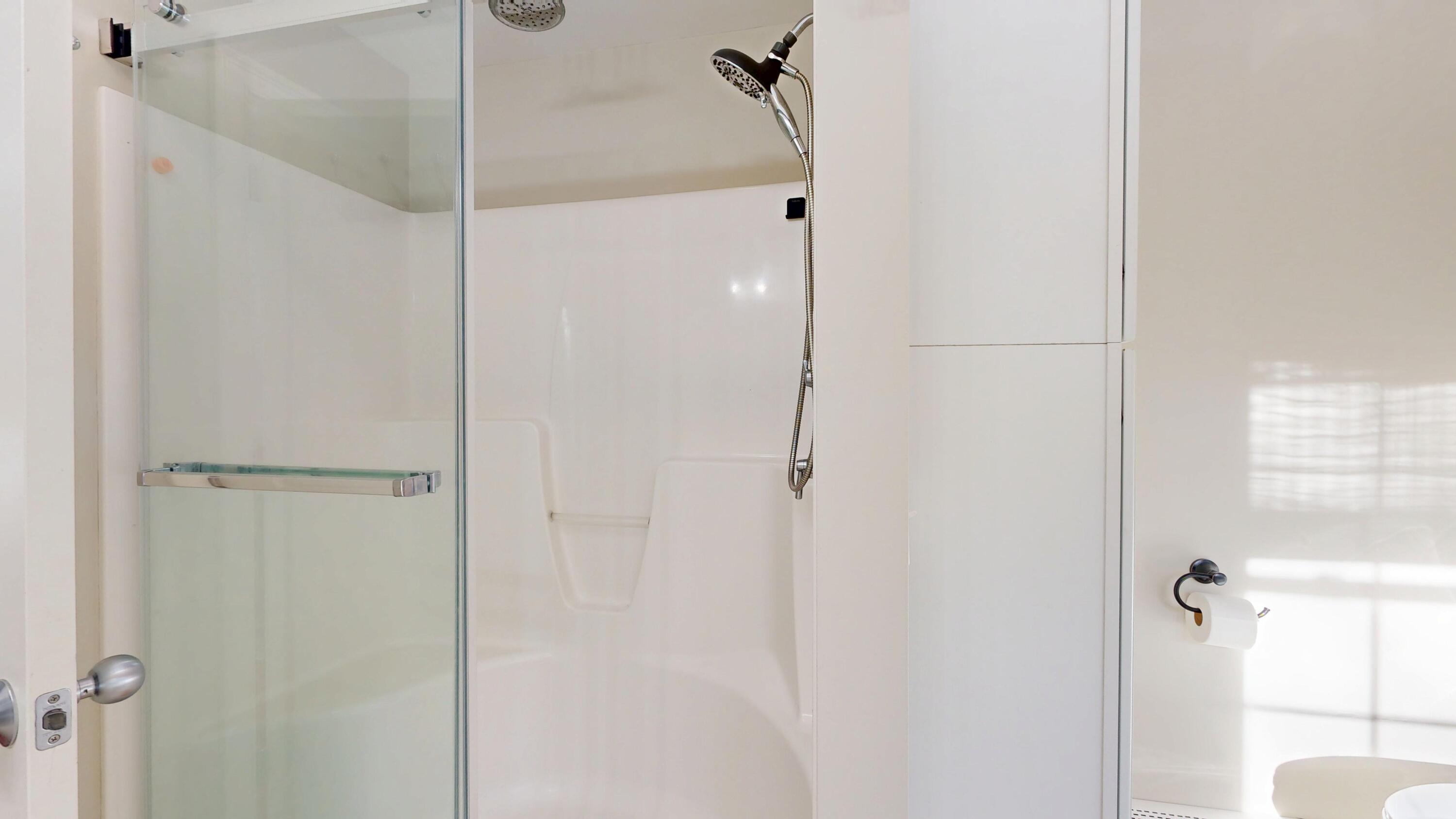 17 Bowdoin Drive Lewiston ME 04240