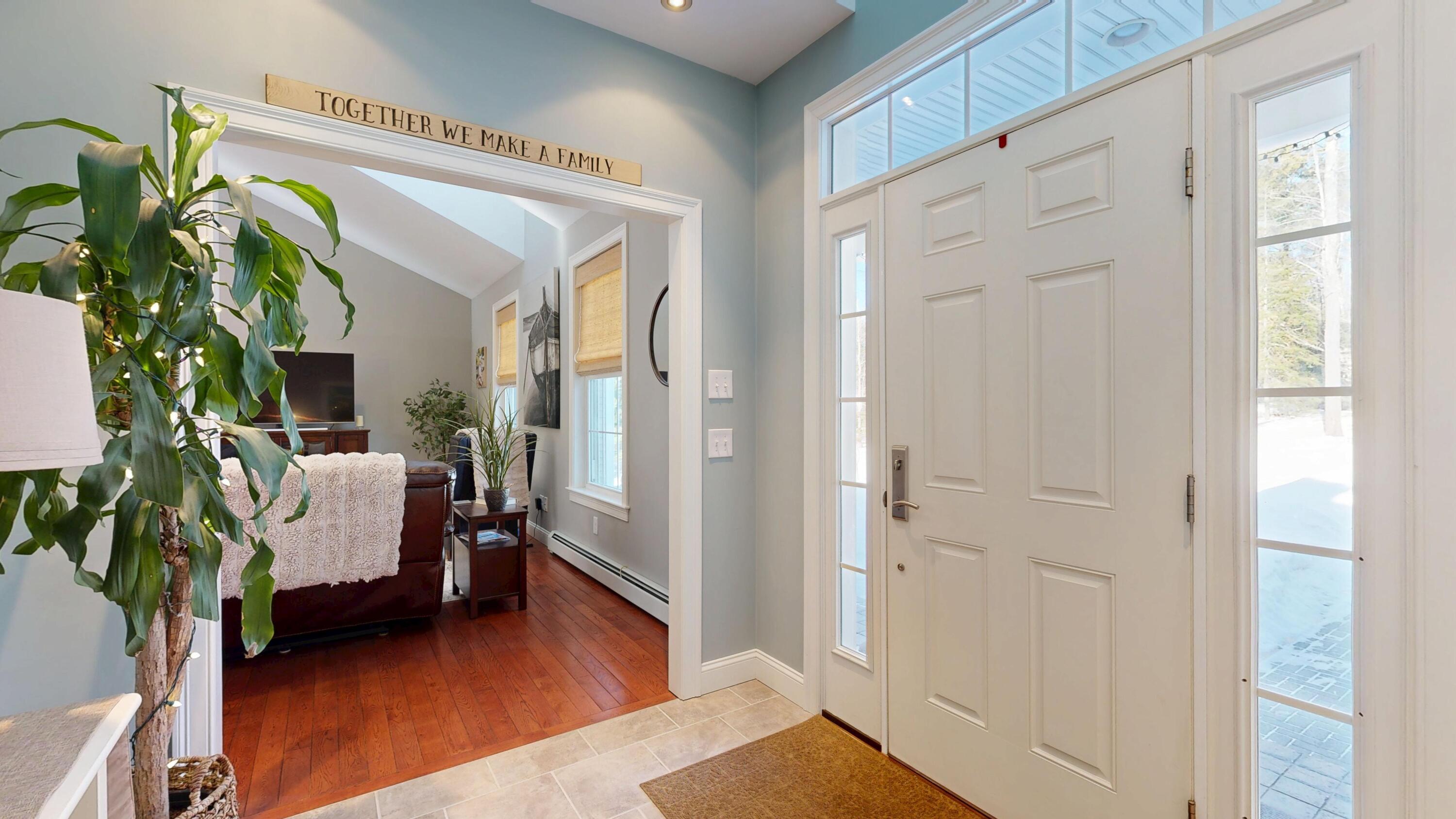 17 Bowdoin Drive Lewiston ME 04240