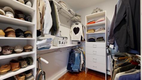 17 Bowdoin Drive Lewiston ME 04240