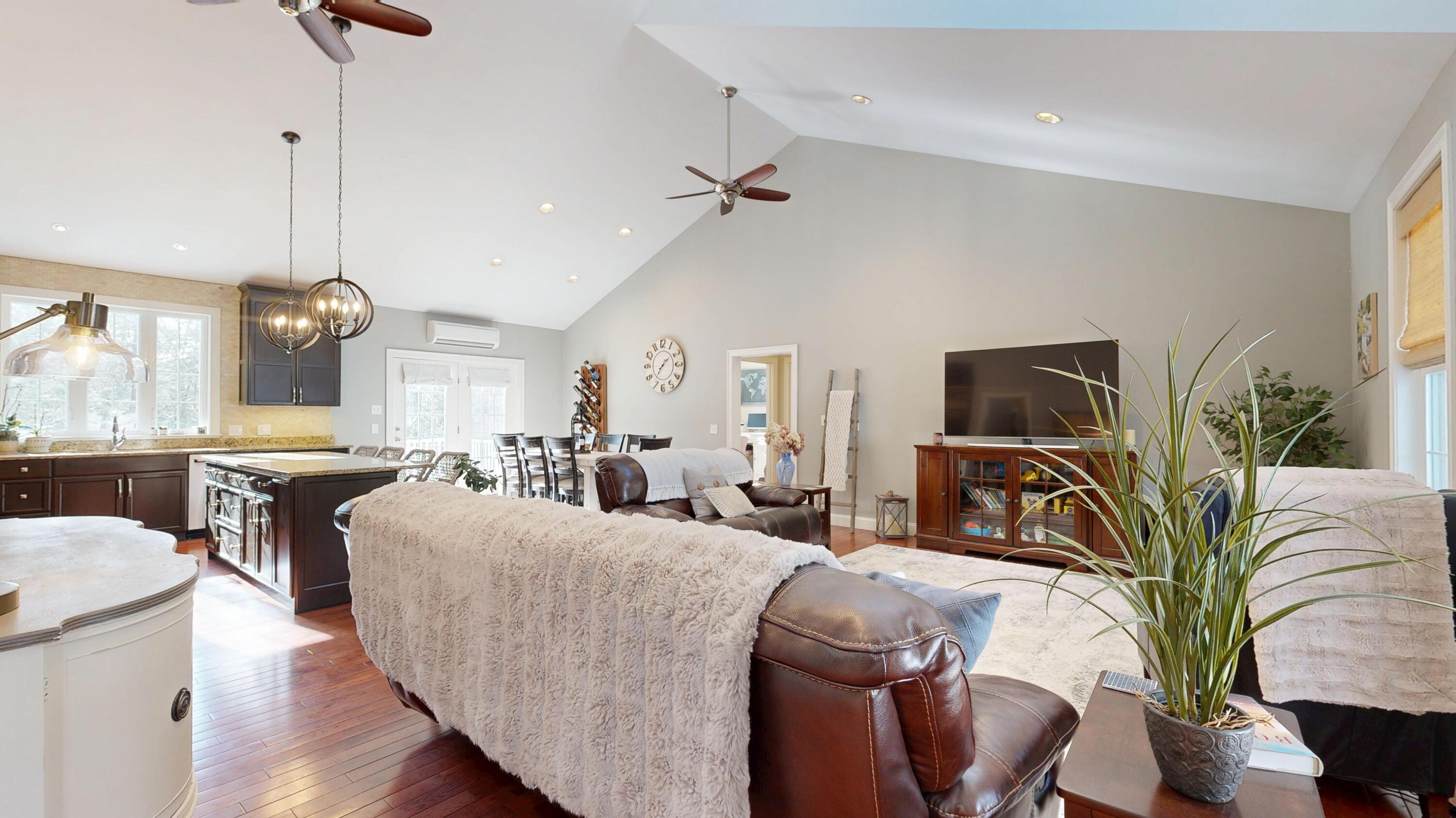 17 Bowdoin Drive Lewiston ME 04240