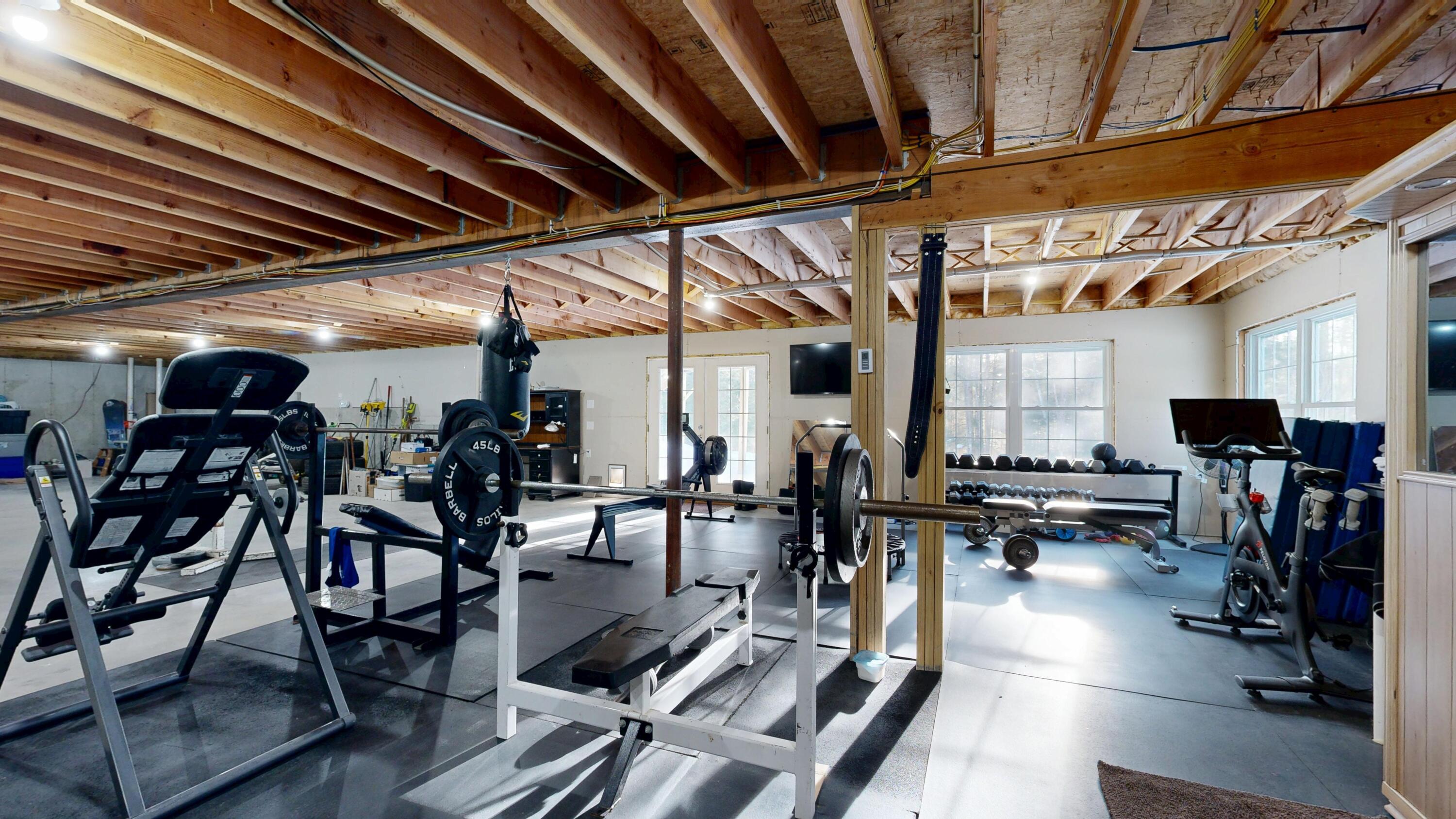 17 Bowdoin Drive Lewiston ME 04240