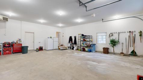 17 Bowdoin Drive Lewiston ME 04240