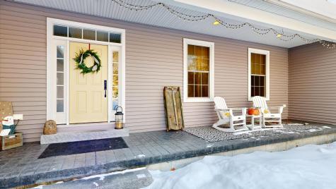 17 Bowdoin Drive Lewiston ME 04240