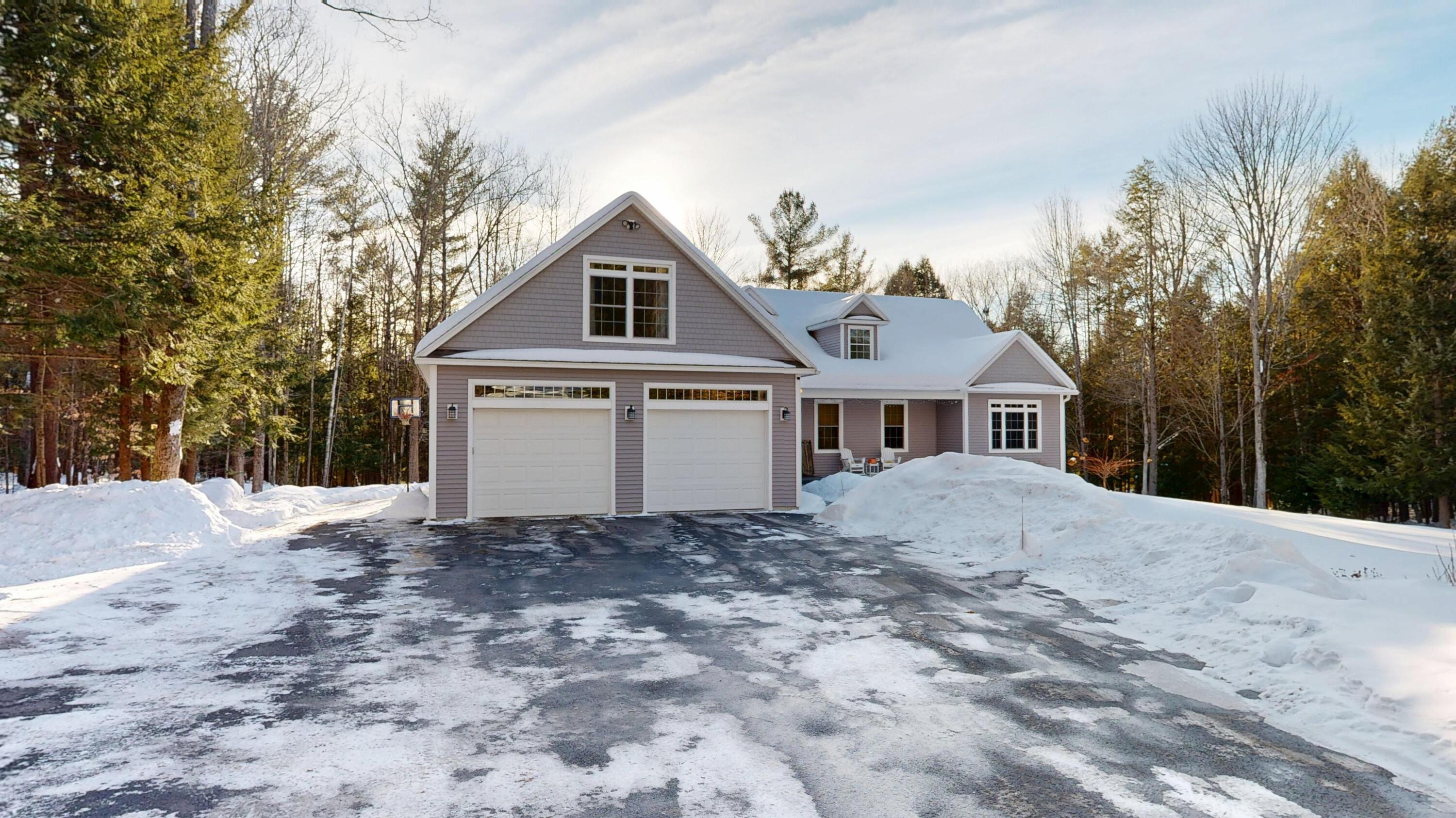 17 Bowdoin Drive Lewiston ME 04240