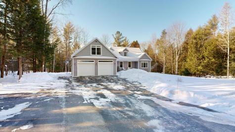17 Bowdoin Drive Lewiston ME 04240