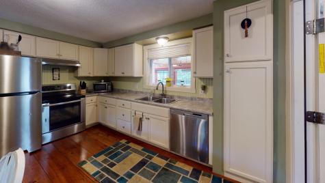 6 Bishop Road Poland ME 04274