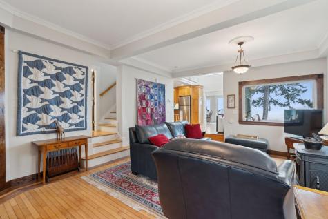 44 Maquoit Drive Freeport ME 04032