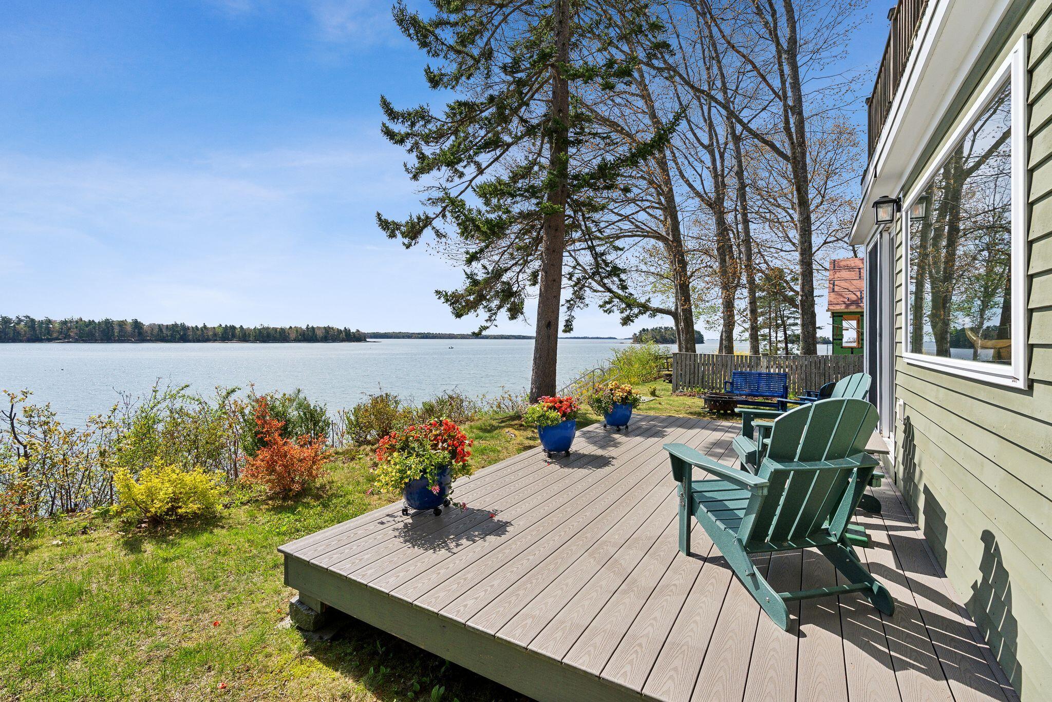 44 Maquoit Drive Freeport ME 04032