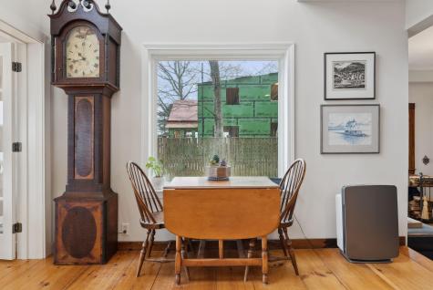 44 Maquoit Drive Freeport ME 04032