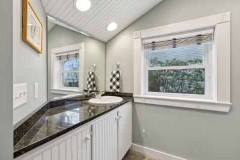 44 Maquoit Drive Freeport ME 04032