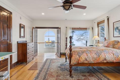 44 Maquoit Drive Freeport ME 04032