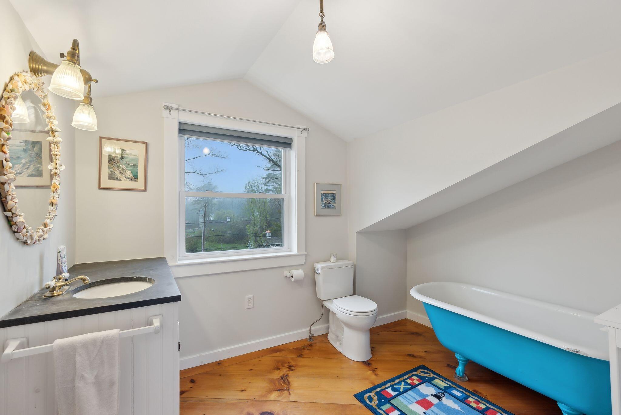 44 Maquoit Drive Freeport ME 04032