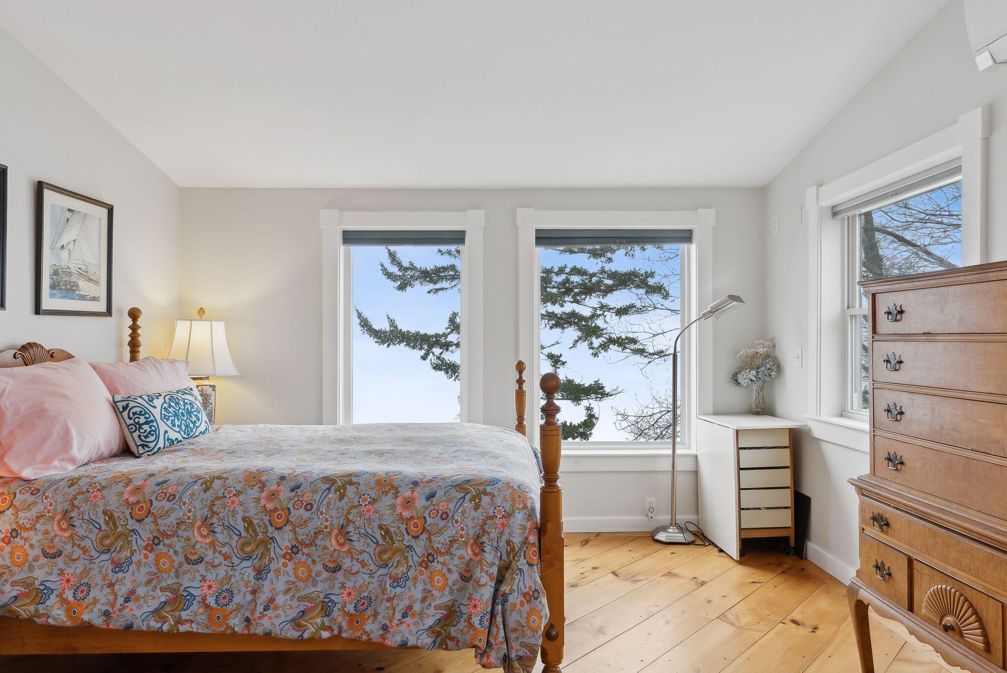 44 Maquoit Drive Freeport ME 04032