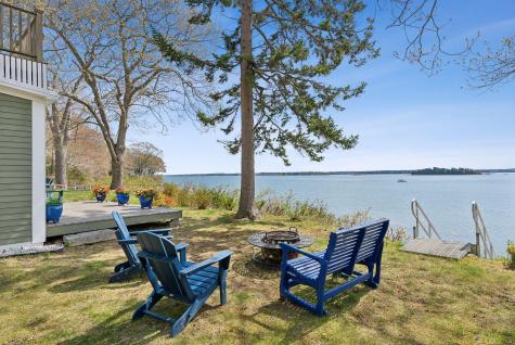 44 Maquoit Drive Freeport ME 04032