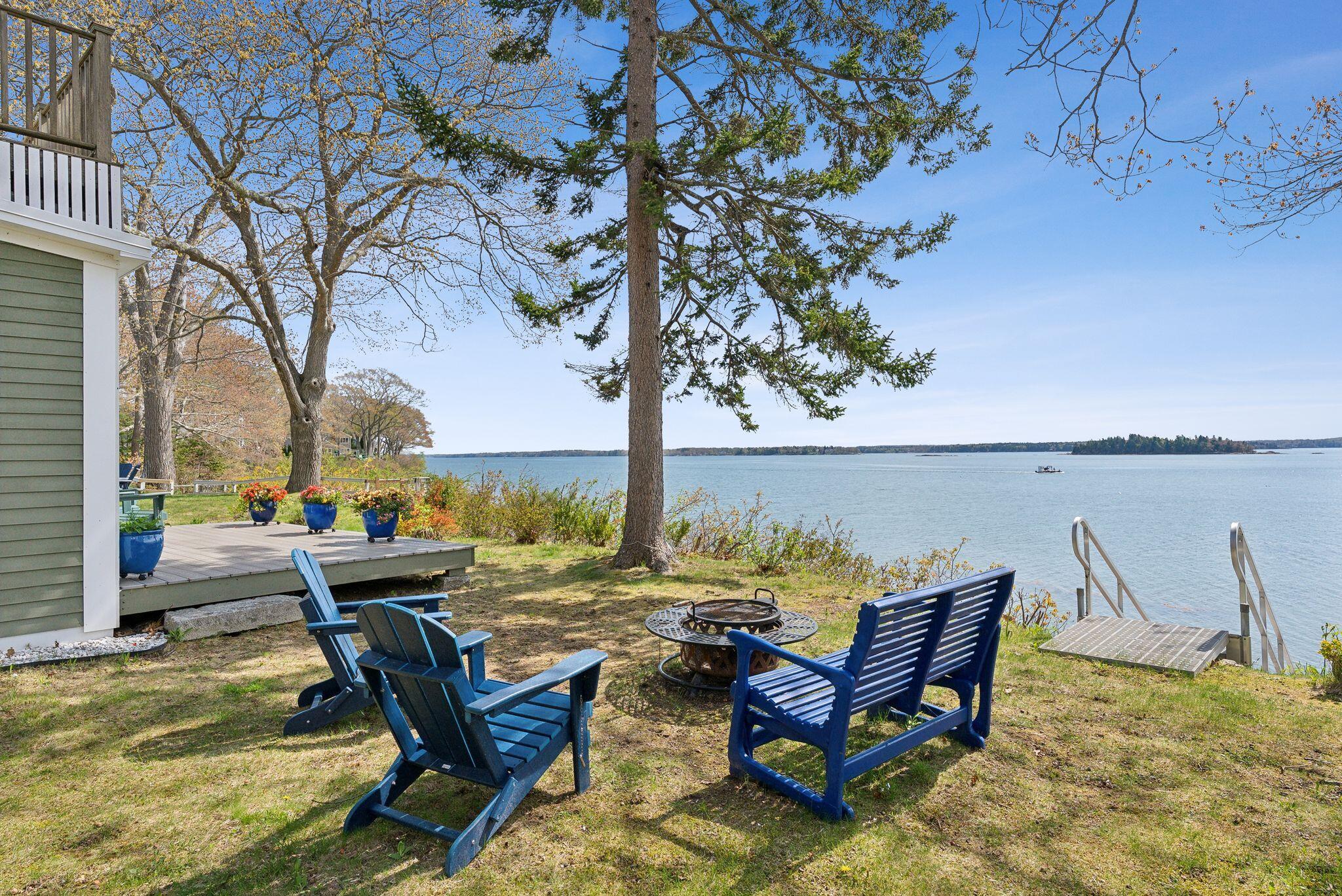 44 Maquoit Drive Freeport ME 04032