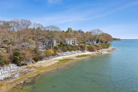 44 Maquoit Drive Freeport ME 04032