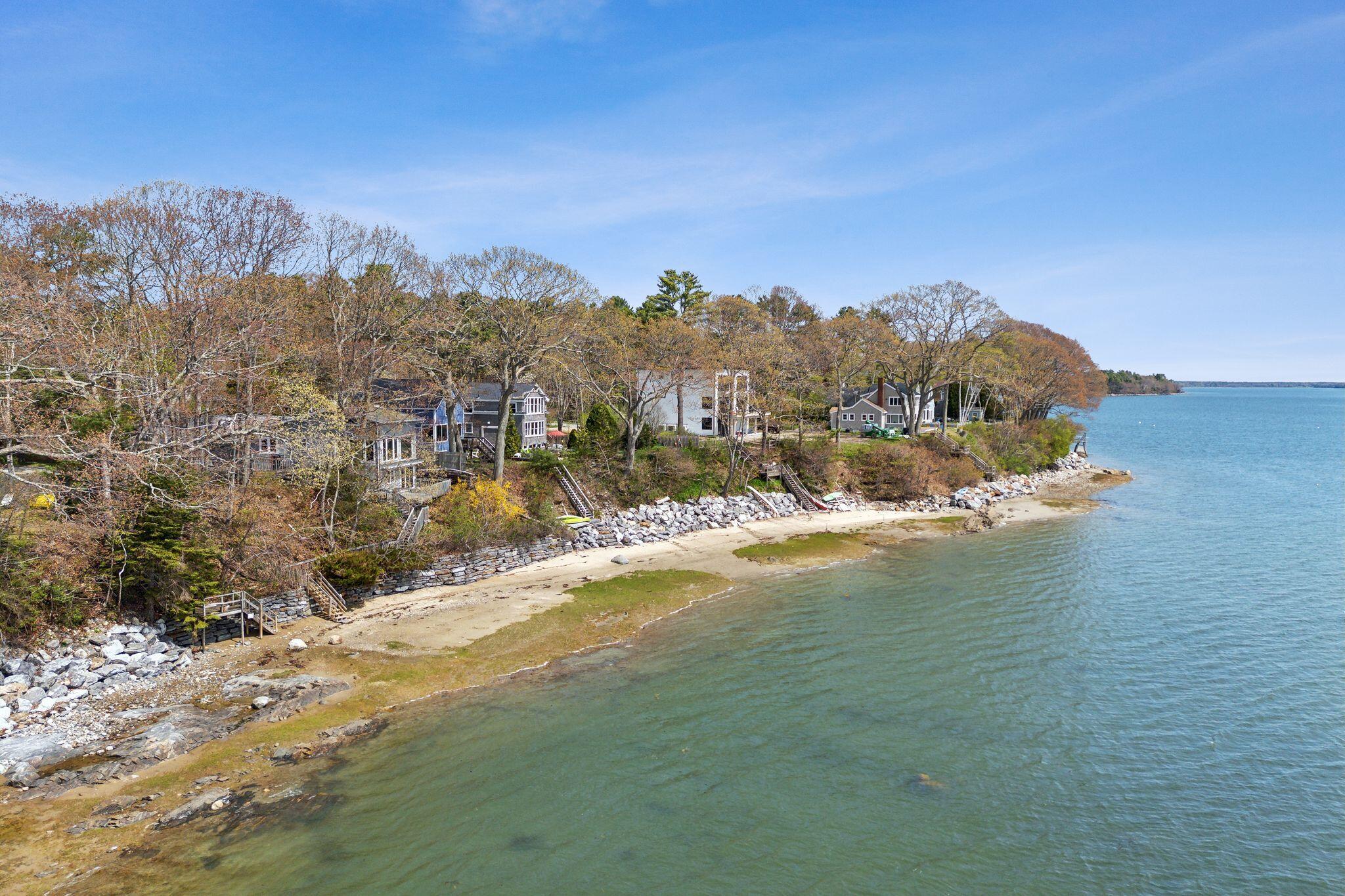 44 Maquoit Drive Freeport ME 04032