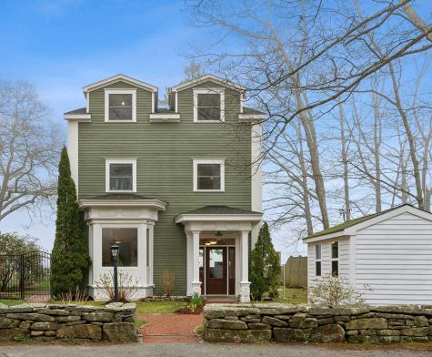 44 Maquoit Drive Freeport ME 04032