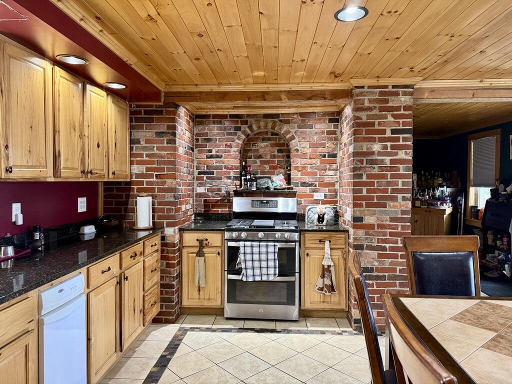 581 Robinson Road Blaine ME 04734