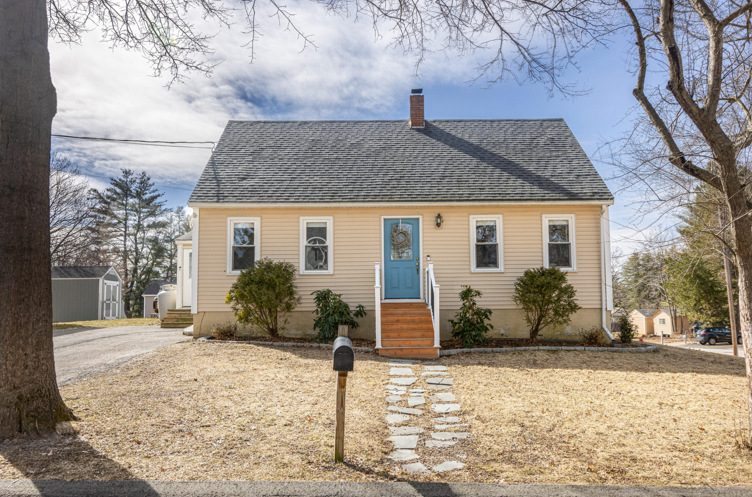 15 Vivian Street, Westbrook ME Real Estate Listing MLS 1583905