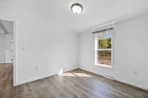 83 Mount Vernon Road Augusta ME 04330