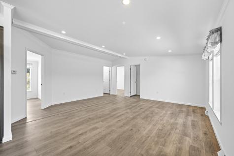 83 Mount Vernon Road Augusta ME 04330