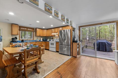 40 Highpoint Drive Frye Island ME 04071