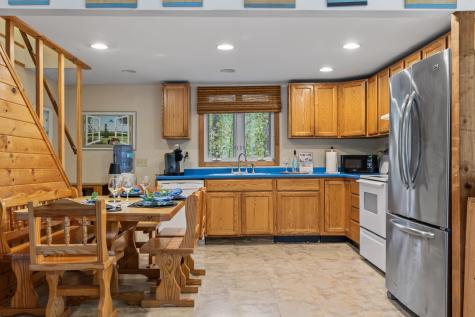 40 Highpoint Drive Frye Island ME 04071