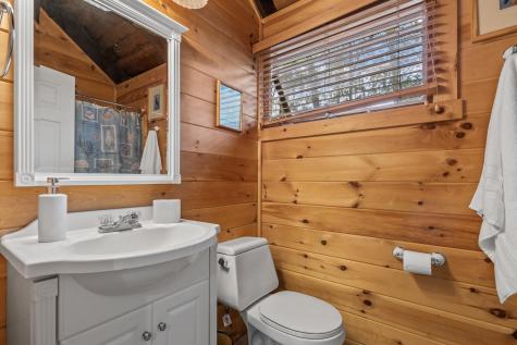 40 Highpoint Drive Frye Island ME 04071