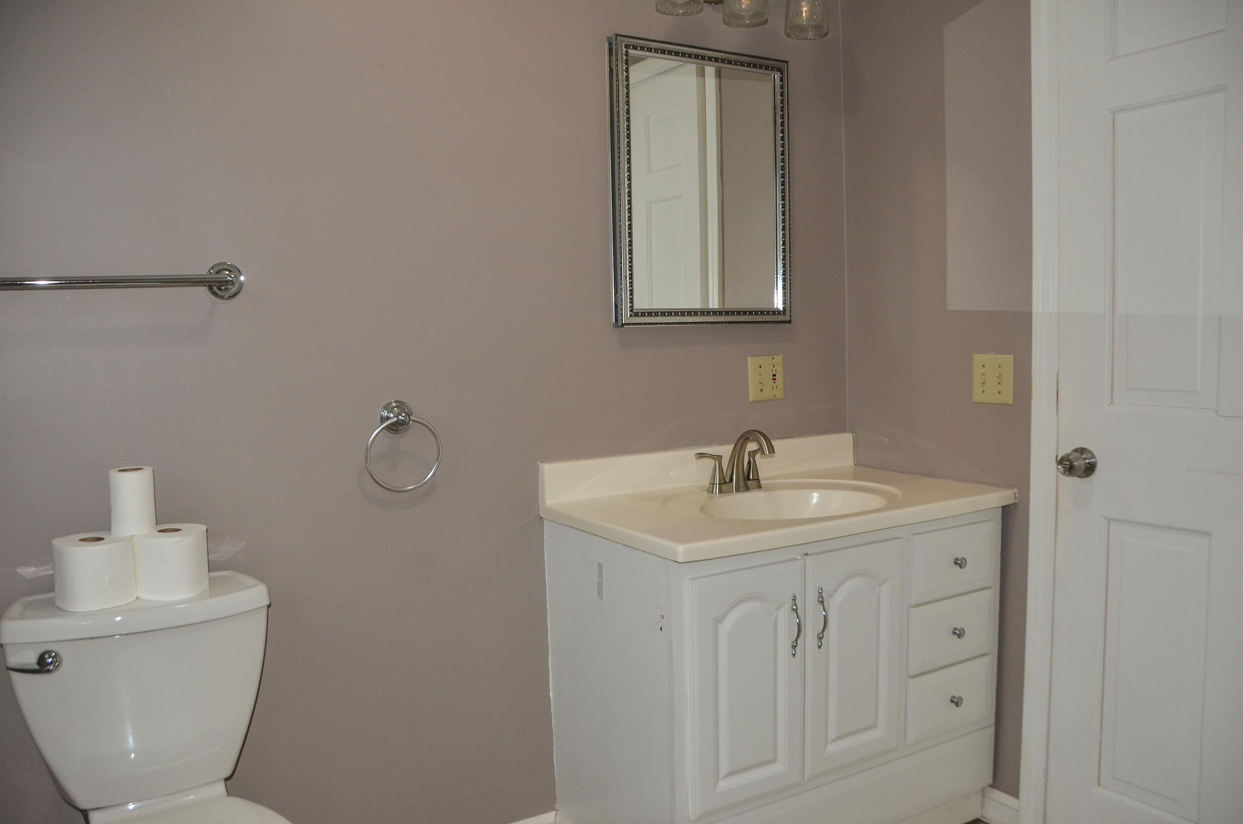 225 Mount Vernon Road Augusta ME 04330