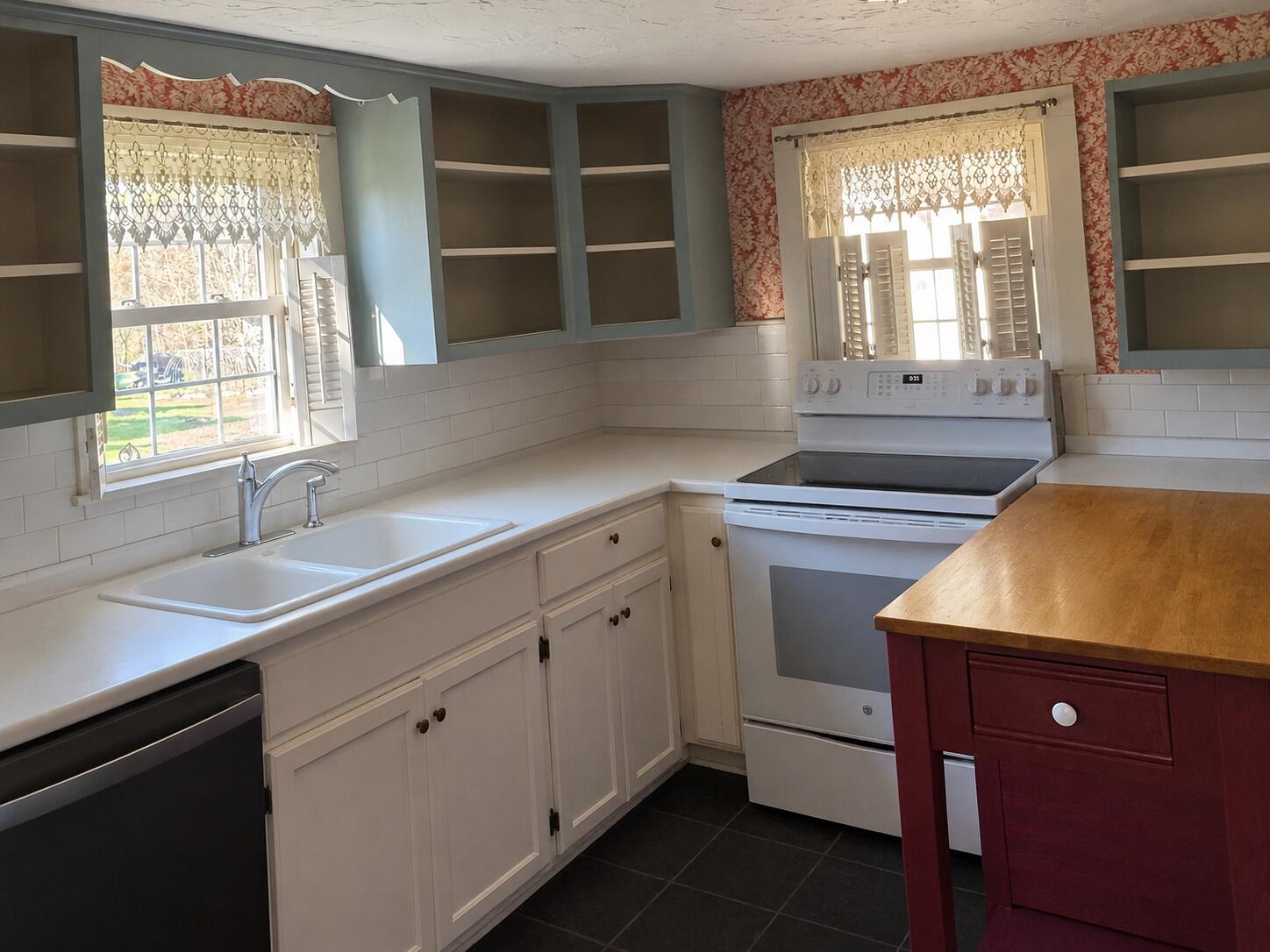 773 N North Bend Road Surry ME 04684