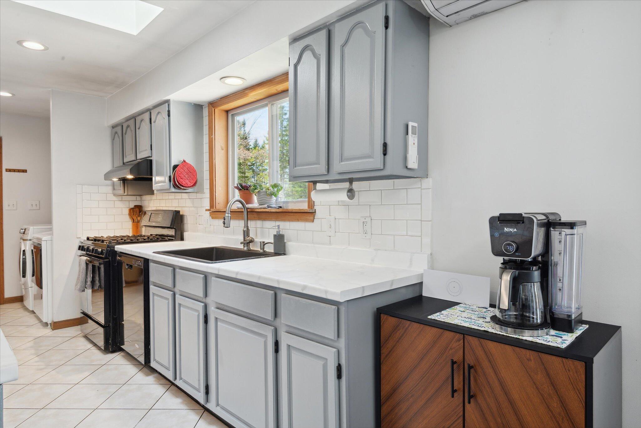 14 Pennington Lane Amherst ME 04605