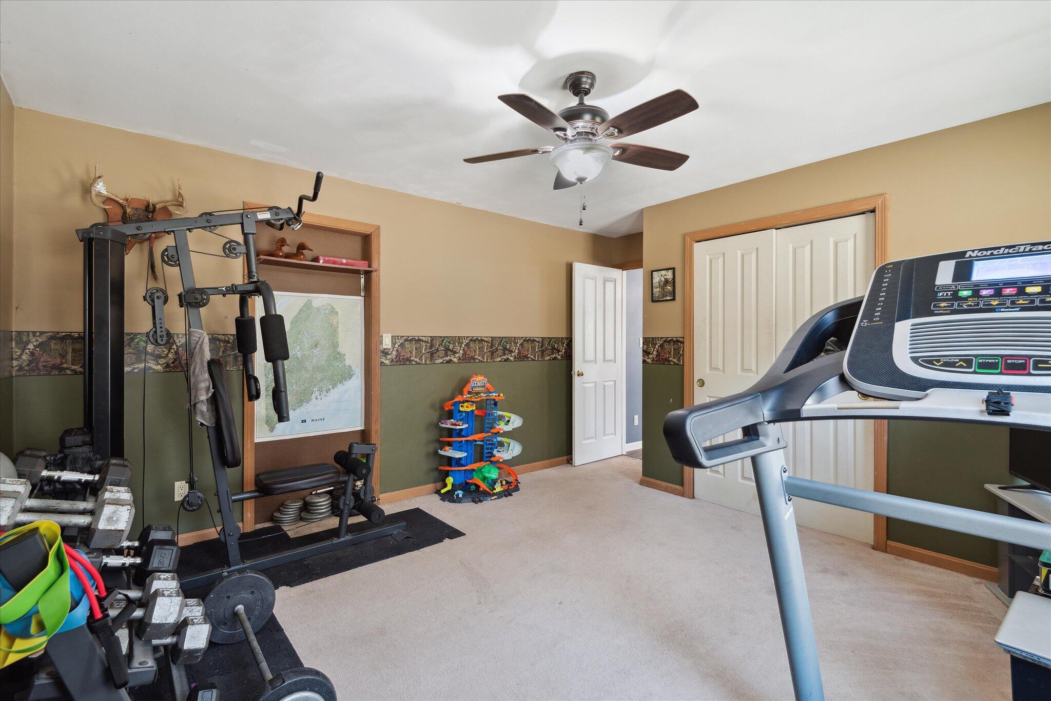 14 Pennington Lane Amherst ME 04605