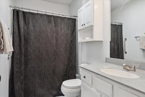 14 Pennington Lane Amherst ME 04605