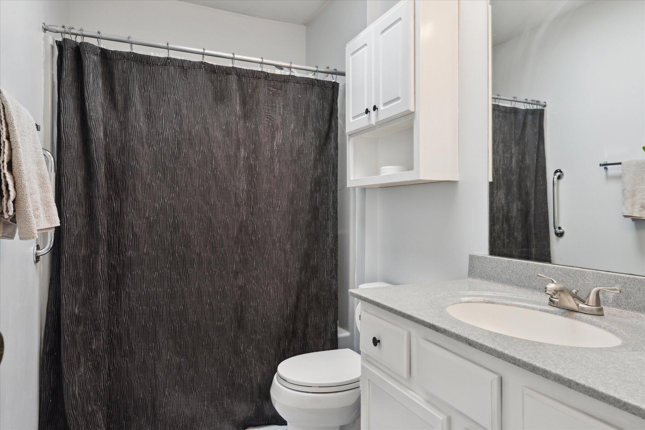 14 Pennington Lane Amherst ME 04605