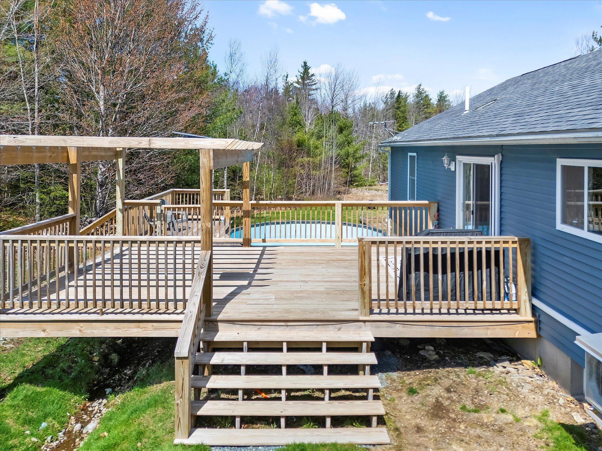 14 Pennington Lane Amherst ME 04605