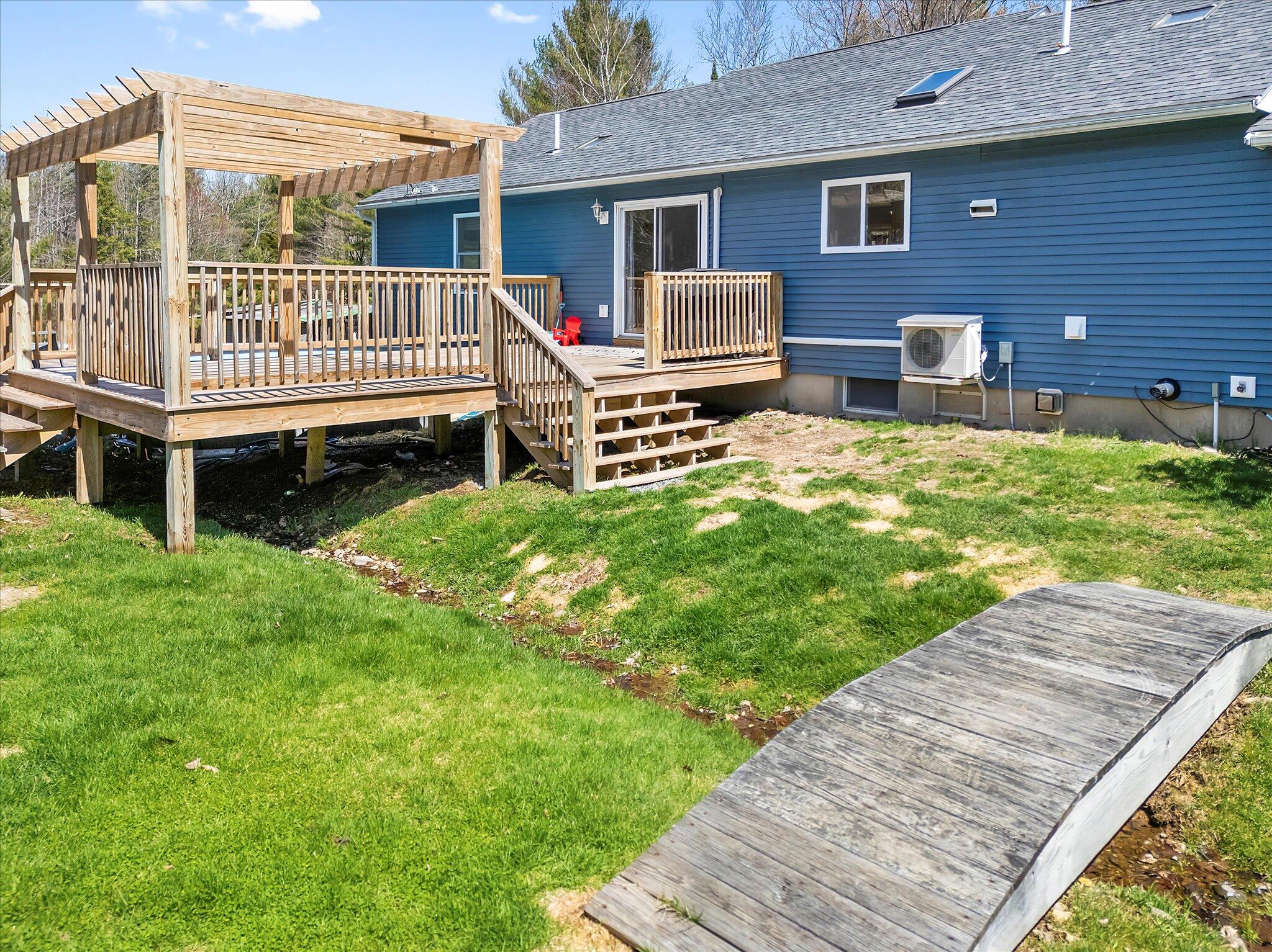 14 Pennington Lane Amherst ME 04605