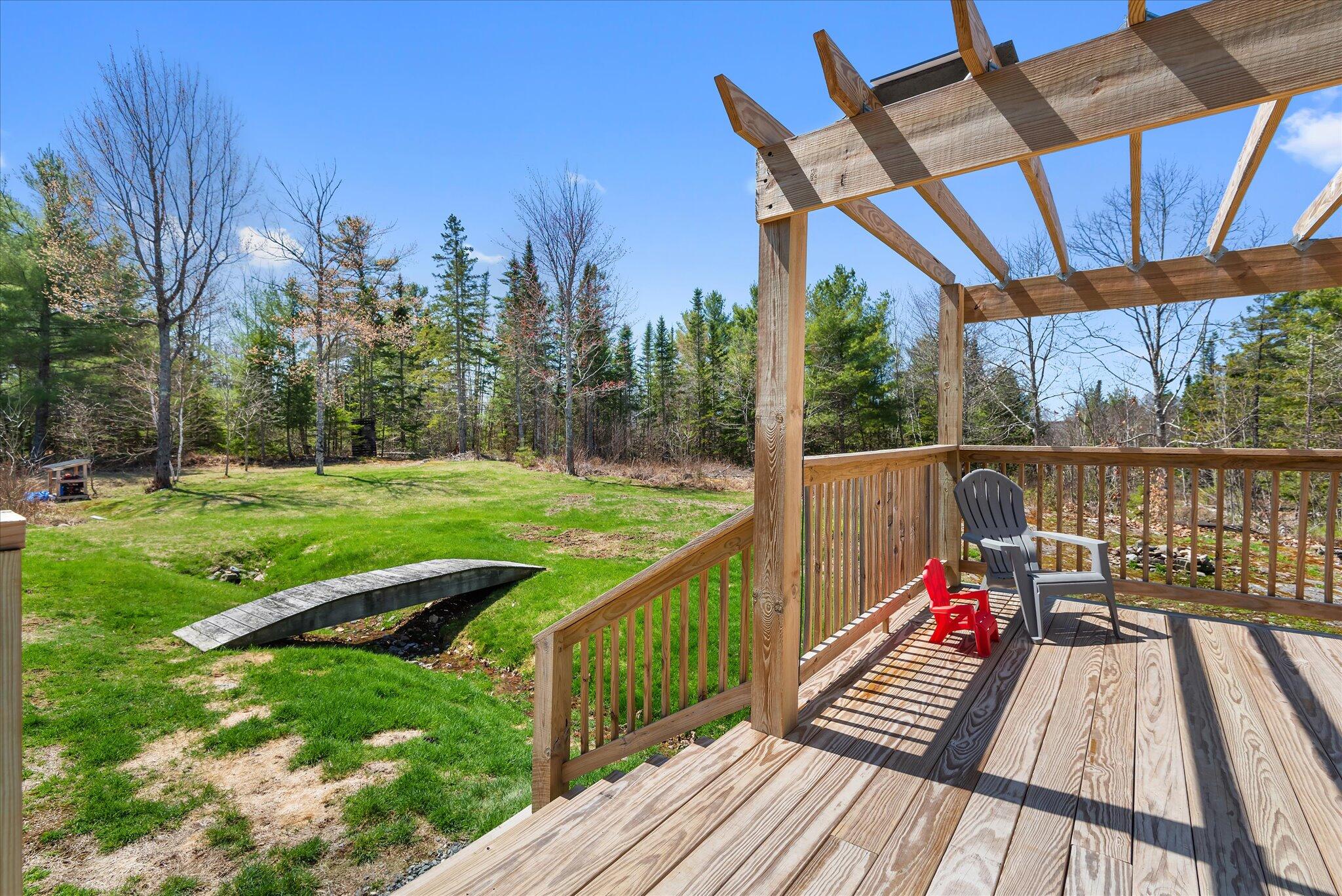 14 Pennington Lane Amherst ME 04605