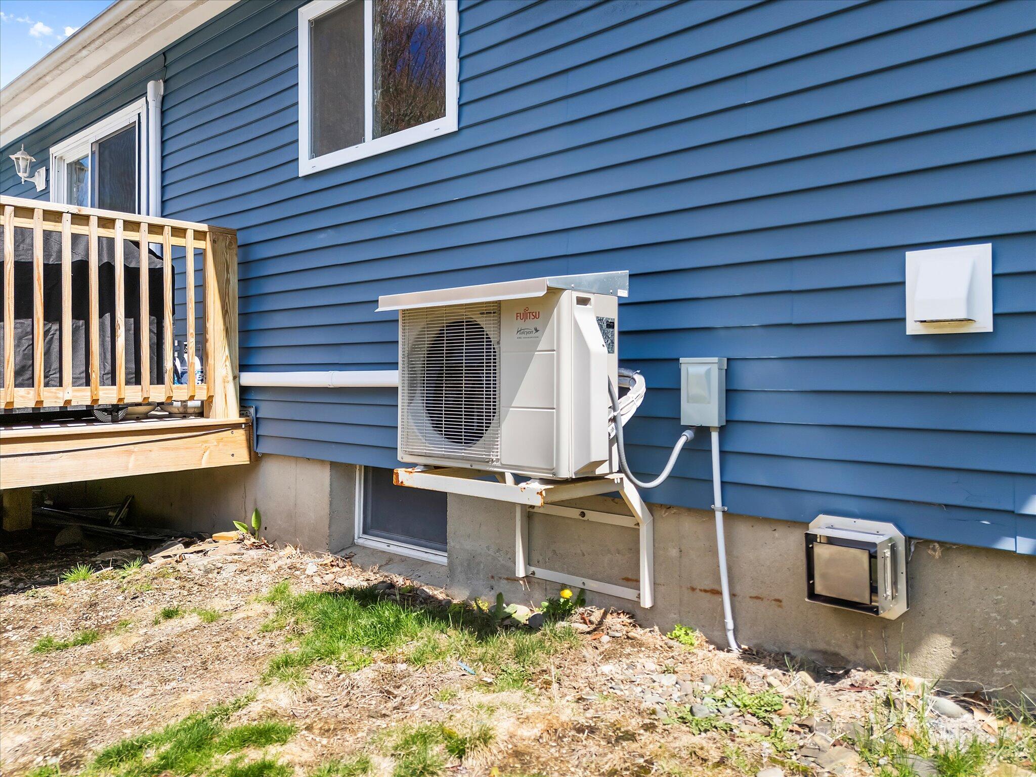 14 Pennington Lane Amherst ME 04605