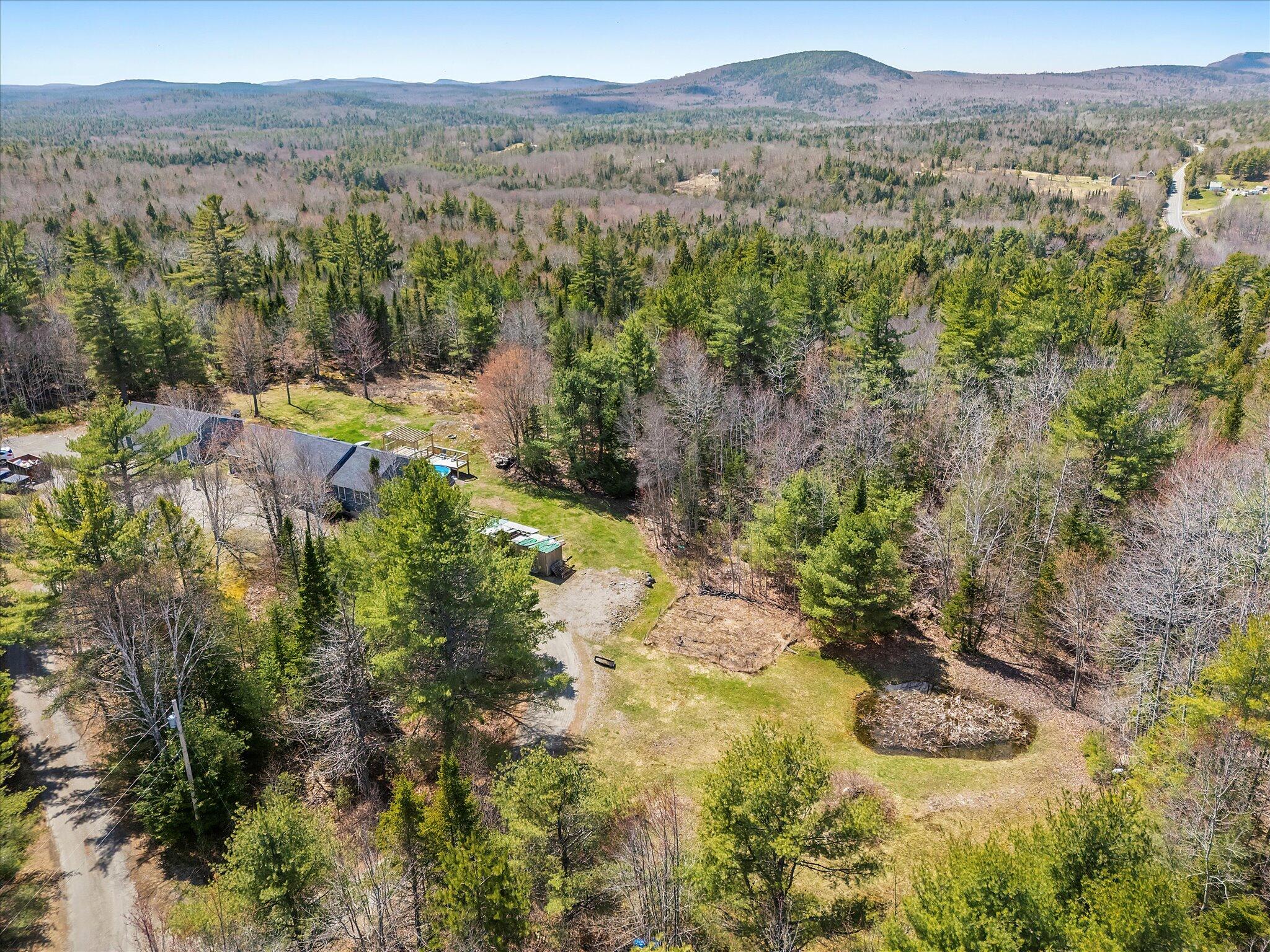 14 Pennington Lane Amherst ME 04605